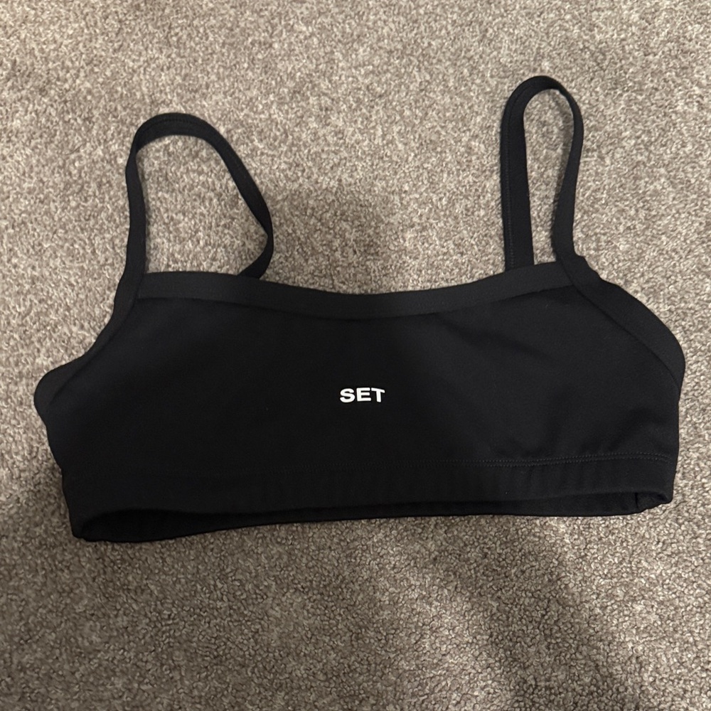 ⭐️SET ACTIVE SPORTY SCOOP BRA